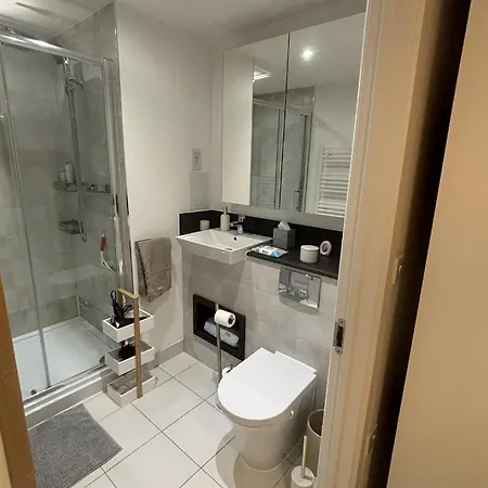 Wonderful En-suite Bedroom - With Bruno *