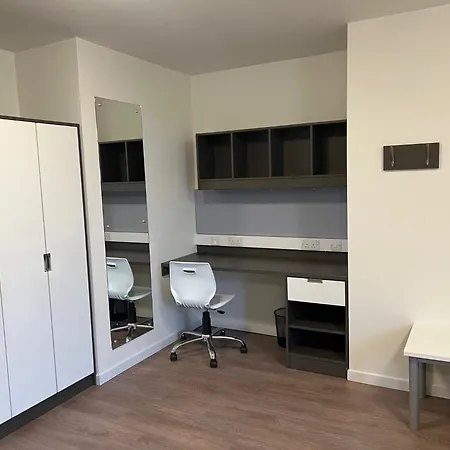 Apartment Cosy Private Ensuites And In The Heart Of Cheltenham