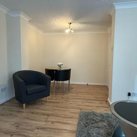 Arden Place Apartment *