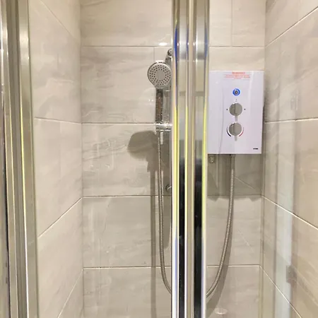 Cozy En-suite Near Stratford London
