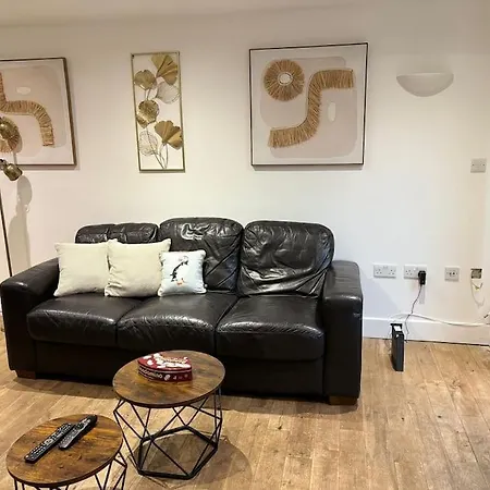 Holiday home The Urban Retreat 4bdr Sleep 14 London
