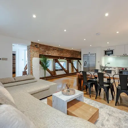 Stunning Duplex In * London