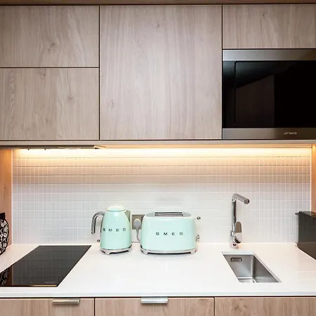 Wilde Aldgate Tower Bridge 4*