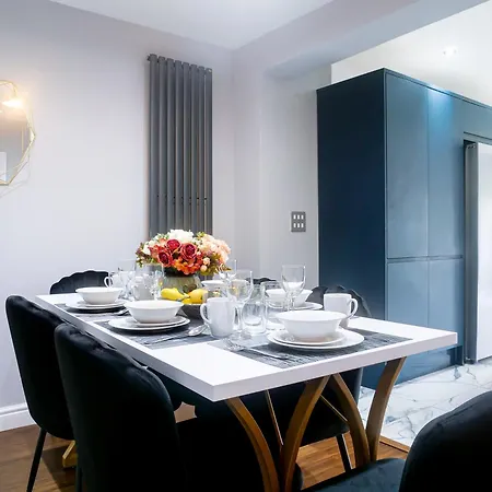 Apartment Royal Luxe 6 Bed House In London