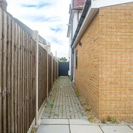 Royal Luxe 6 Bed House In London *