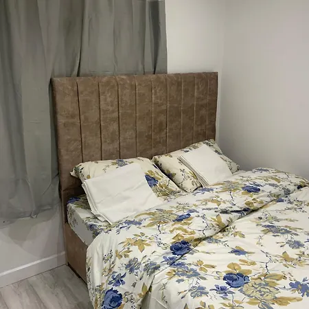 One Bedroom * Barking (Greater London)