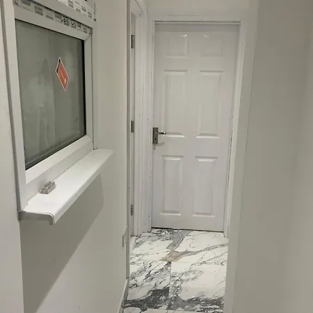 One Bedroom Barking (Greater London)