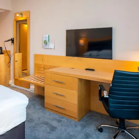 London Lock By Ihg Hotel Brentford