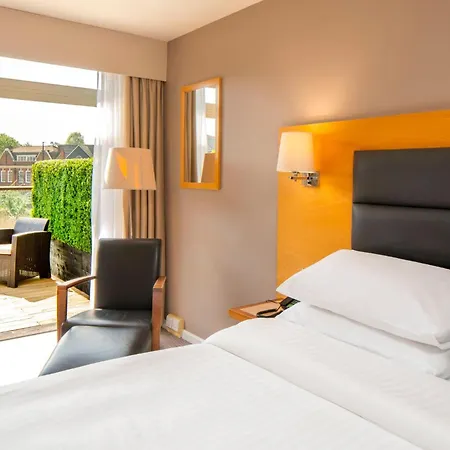 London Lock By Ihg Brentford