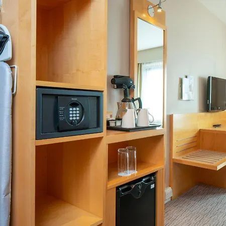 London Lock By Ihg 4* Brentford