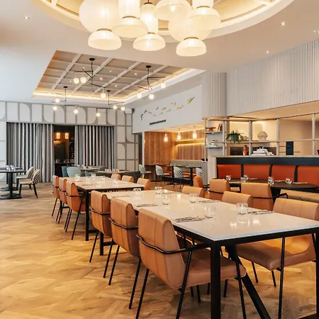 Hotel Crowne Plaza - Docklands By Ihg 4*