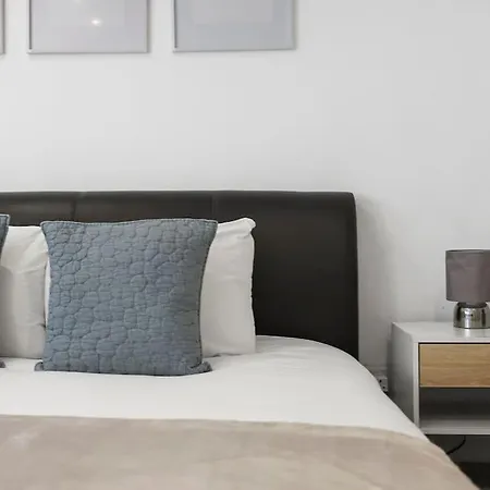 Cozy Private 1-bedroom Short Term & Flexible Renting Hoxton With Free Wifi London