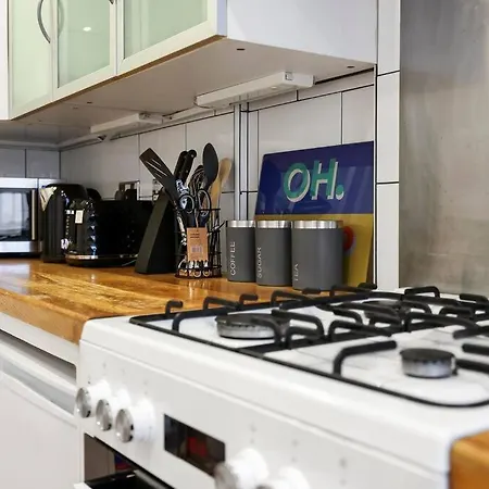 Cozy Private 1-bedroom Short Term & Flexible Renting Hoxton With Free Wifi London