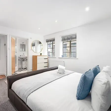 Cozy Private 1-bedroom Short Term & Flexible Renting Hoxton With Free Wifi Apartment