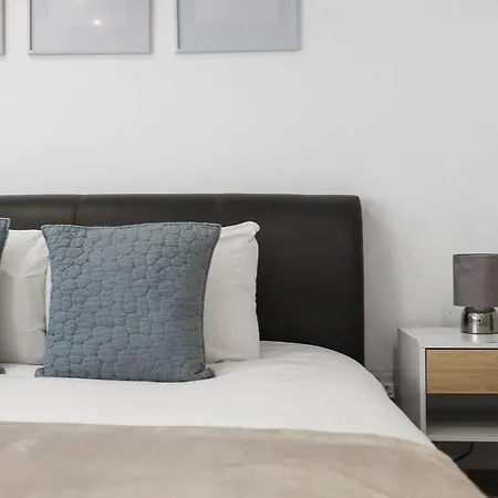 Cozy Private 1-bedroom Short Term & Flexible Renting Hoxton With Free Wifi London