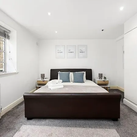 Cozy Private 1-bedroom Short Term & Flexible Renting Hoxton With Free Wifi