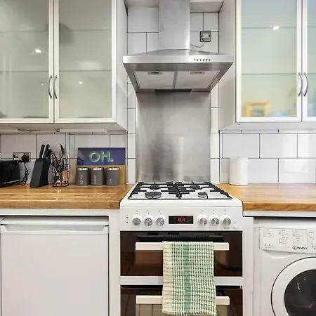 Cozy Private 1-bedroom Short Term & Flexible Renting Hoxton With Free Wifi Apartment London