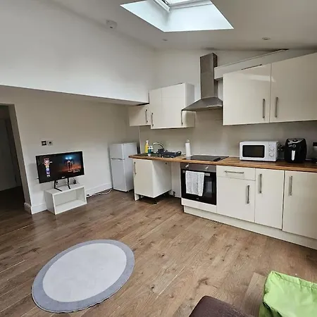 Beautiful Garden Flat Near Londýn
