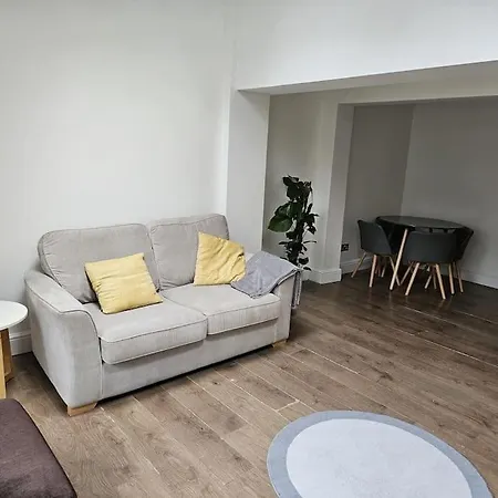 Beautiful Garden Flat Near * Londýn