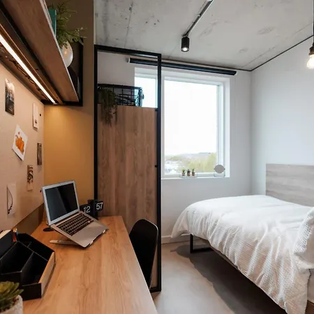 Apartment For Students Only Ensuites At Old Kent Road In London *