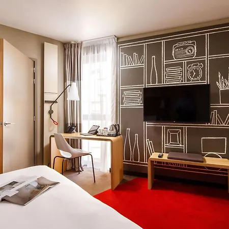 Ibis Canning Town 3*