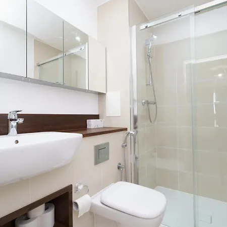 Stylish Surrey Quays - 10 Mins From Station * Londen