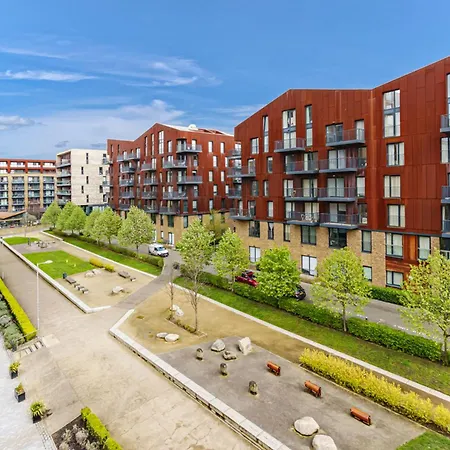 Stylish Surrey Quays - 10 Mins From Station Appartement