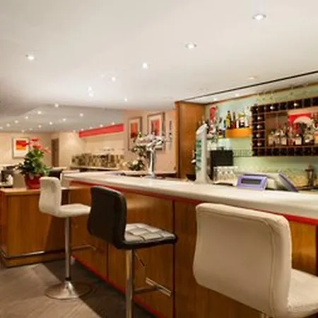 Ramada - Heathrow East Hotel Hounslow