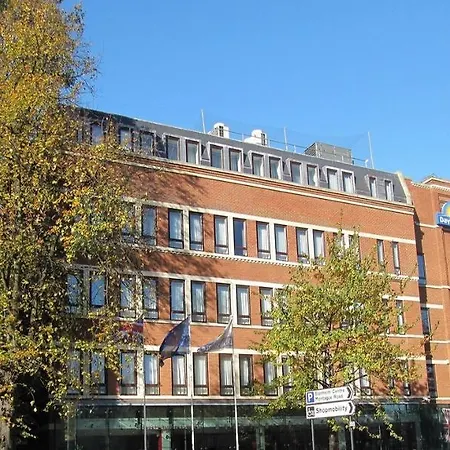 Ramada - Heathrow East