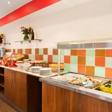 Ramada - Heathrow East Hotel Hounslow