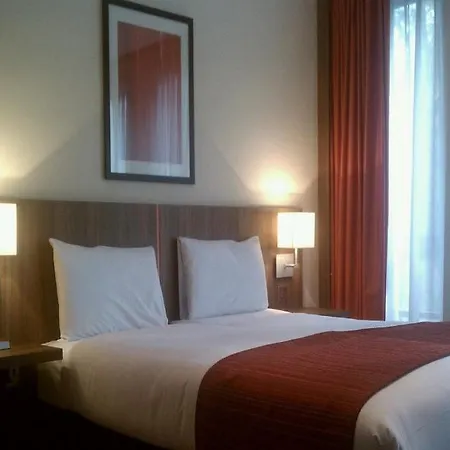 Hotel Ramada - Heathrow East 3*
