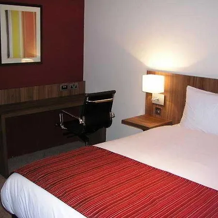 Ramada - Heathrow East 3*