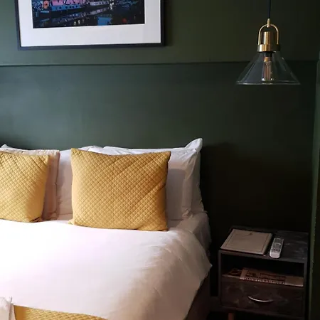 Old Ship Hackney 4*