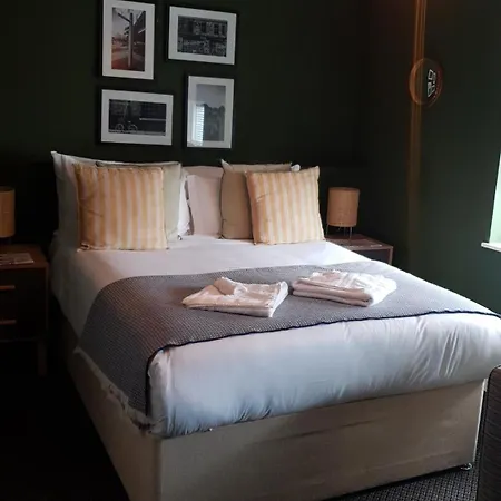 Old Ship Hackney Hotel 4*