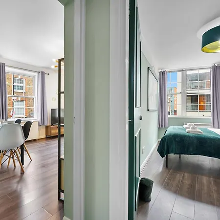 Apartment Chic 2 Bedroom Near Liverpool Street By Gold London