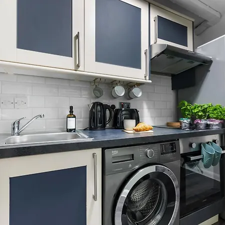 Apartment Chic 2 Bedroom Near Liverpool Street By Gold London