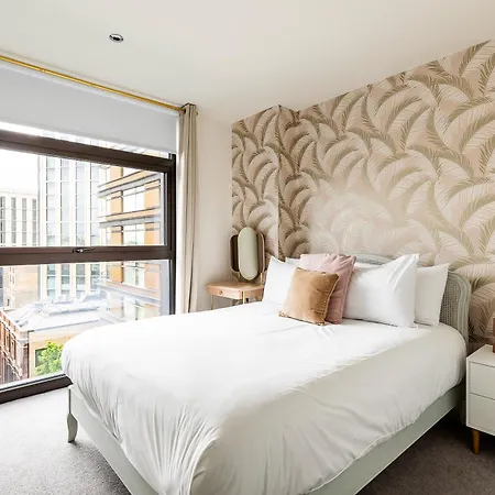 Bohemian Chic In Shoreditch Apartment