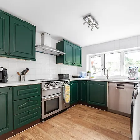 Modern Victorian With Secret Garden Holiday home London