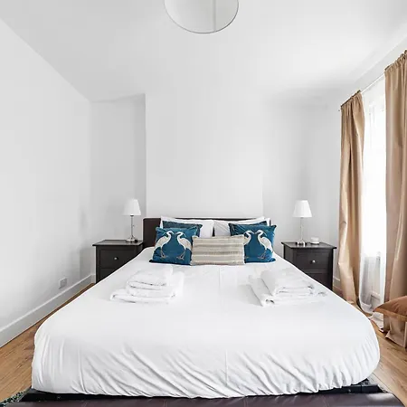 Holiday home Modern Victorian With Secret Garden London