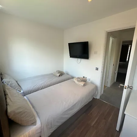 Beckton With Free Parking London