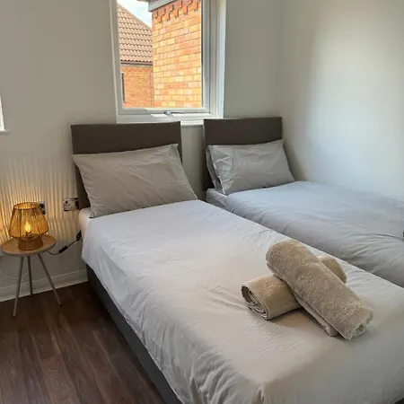 Beckton With Free Parking Apartment London
