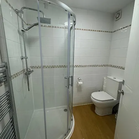 Apartment Beckton With Free Parking London