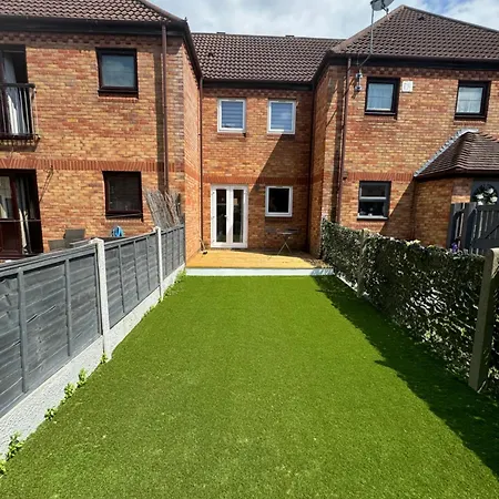 Beckton With Free Parking Apartment *