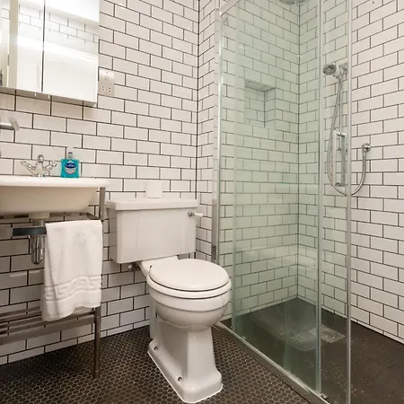 And Bright 1 Bedroom Flat - Peckham
