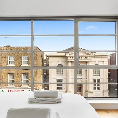 And Bright 1 Bedroom Flat - Peckham Apartment *