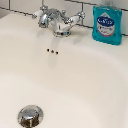 And Bright 1 Bedroom Flat - Peckham London