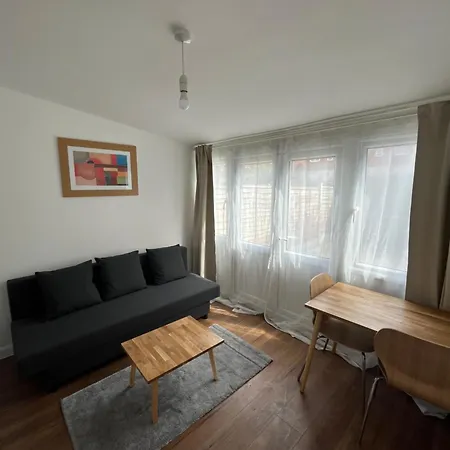 Apartment 1bd Flat With Patio - 5 Min To Airport *