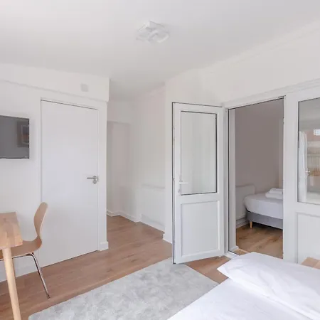 Apartment 1bd Flat With Patio - 5 Min To Airport London