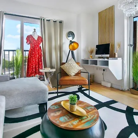 Apartment Unique Sky View -2 Bed