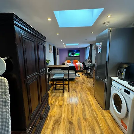 Orchard Annex Apartment *